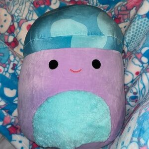 Pyle the mushroom squishmallow NWT